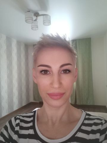 Надя